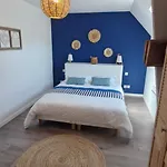 Les Du Val