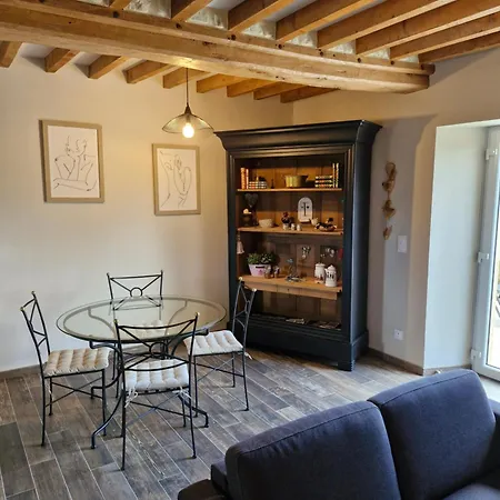 Les Du Val